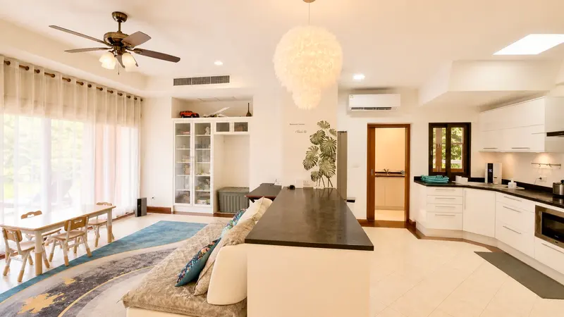 Ground floor — 10
