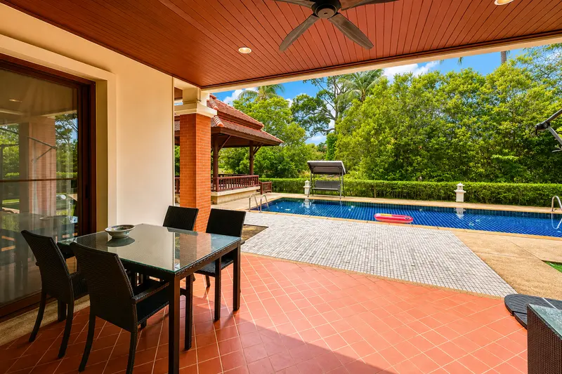 Villa & garden — 10